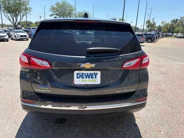 Used 2020 Nightfall Gray Metallic Chevrolet Premier image 4
