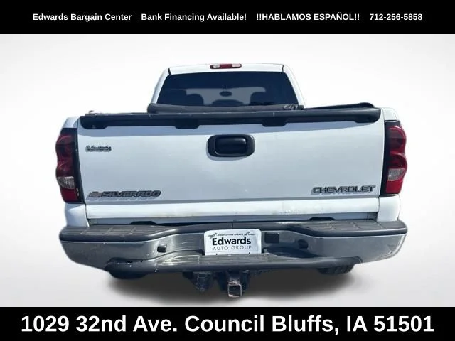Used 2004 White Chevrolet LS image 6