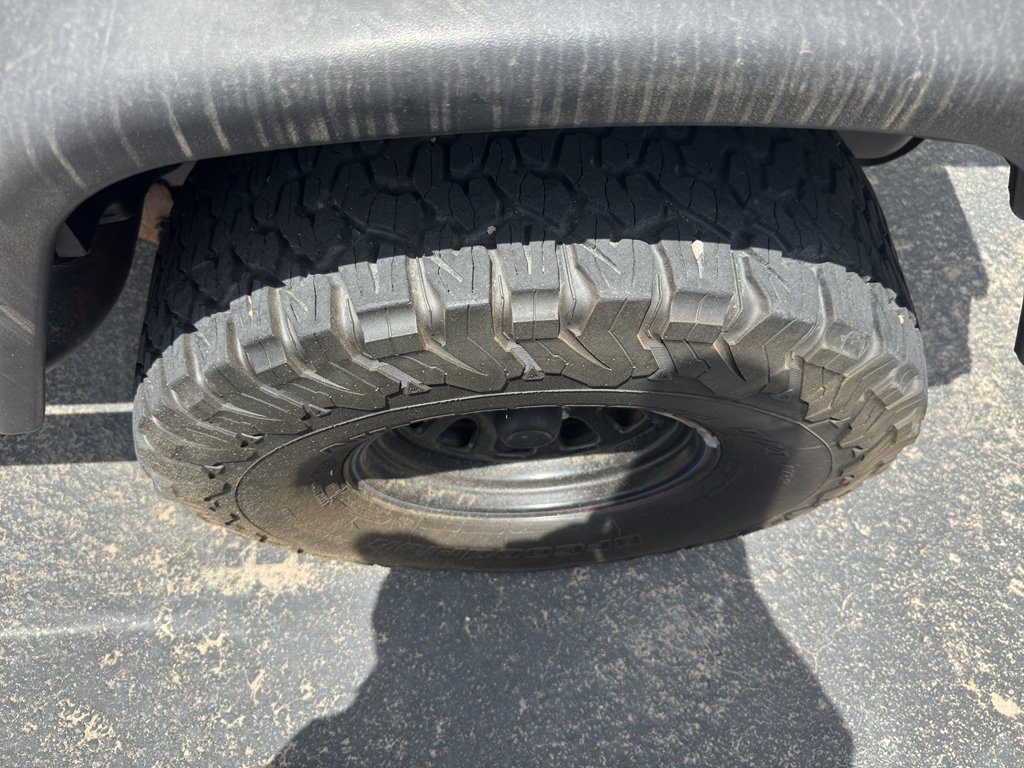 Used 2001 Black Jeep SE image 20