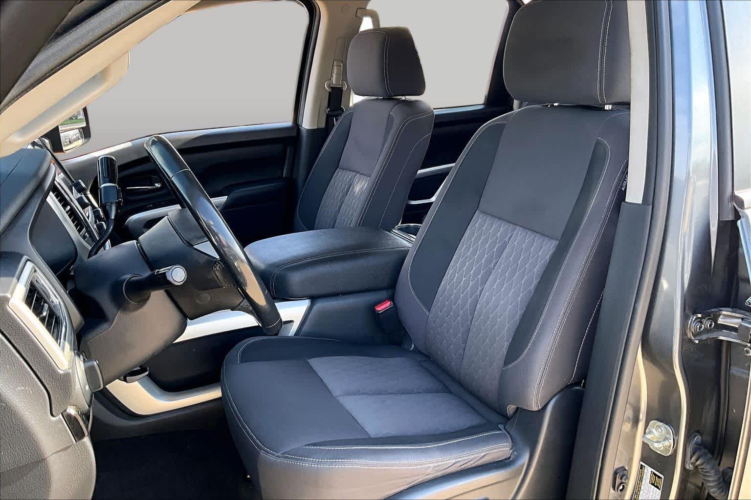 Pre-Owned 2021 Nissan Titan SV