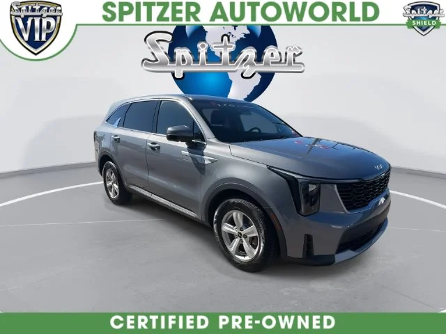 Used 2024 Silver Kia LX image 3