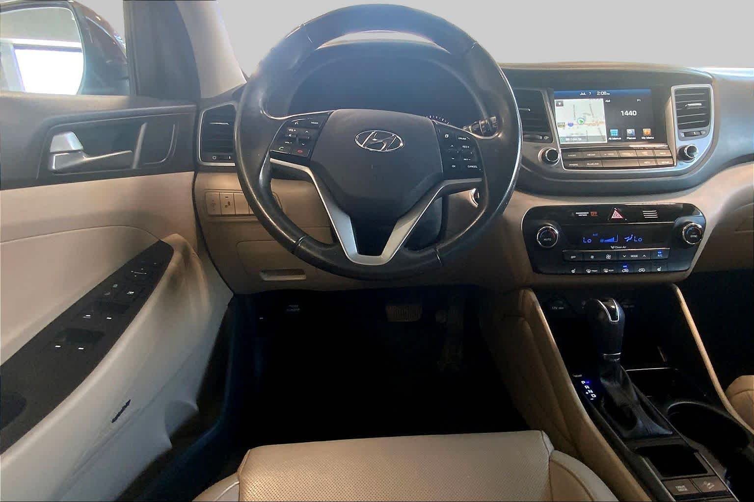 Used 2017 Ruby Wine Hyundai SE Plus image 6