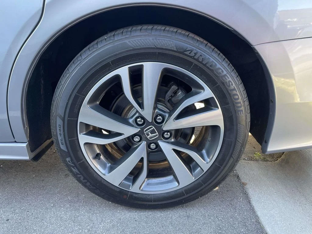 2023 Honda Odyssey Touring - Photo 5