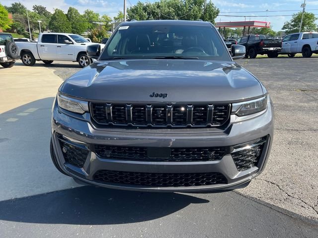 New 2026 Baltic Gray Metallic Clear-Coat Exterior Paint Jeep Limited Reserve image 3