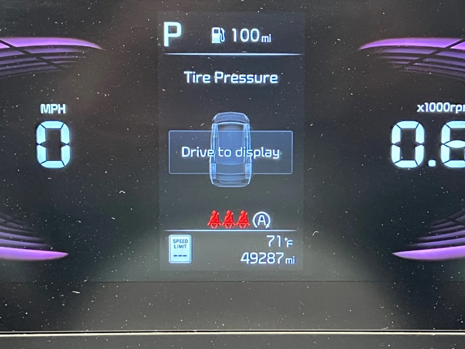 Used 2024 Gravity Gray (kdg) Kia LX image 15