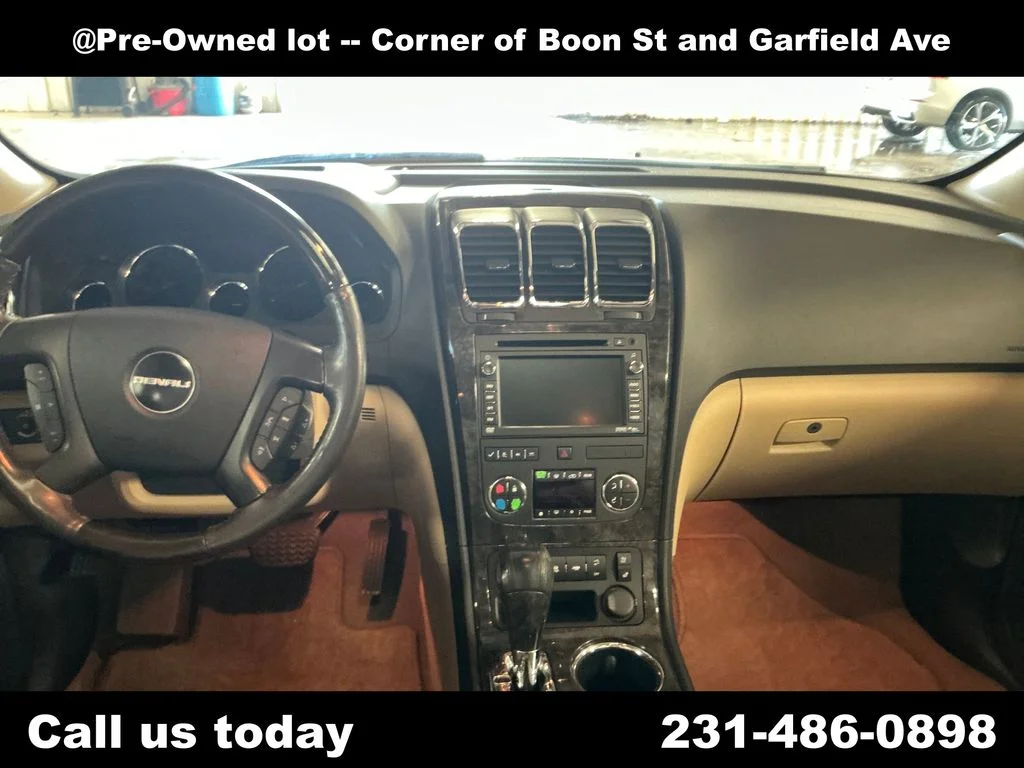 Used 2011  GMC Denali image 17