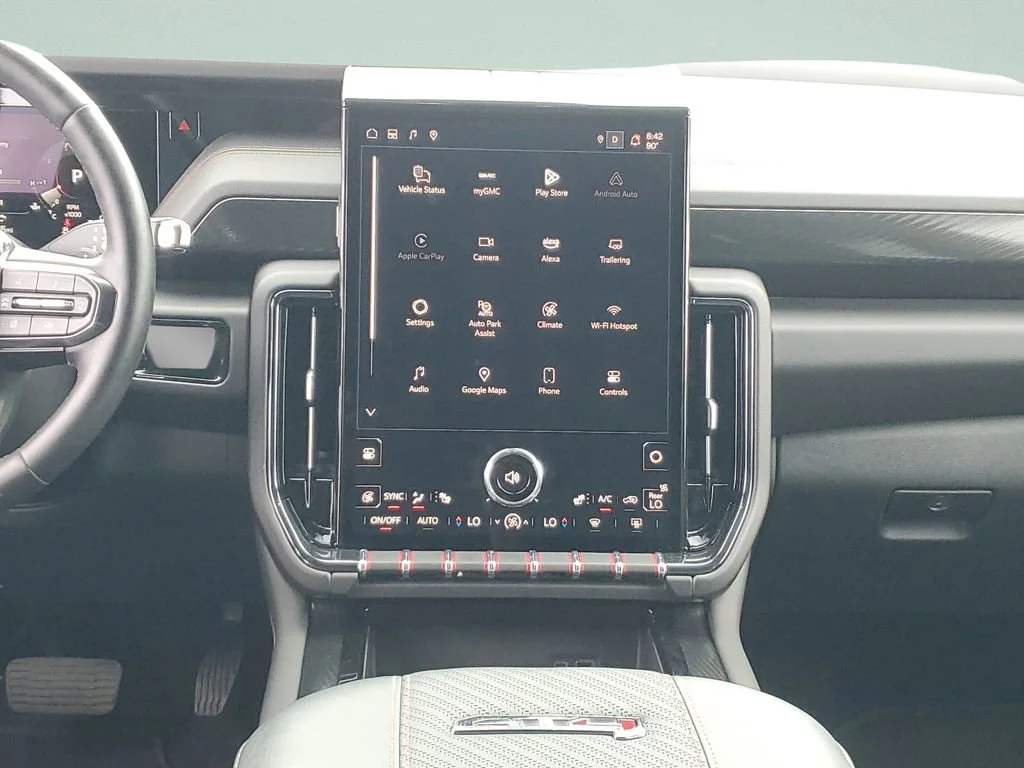 Used 2025 Sterling Metallic GMC AT4 image 15