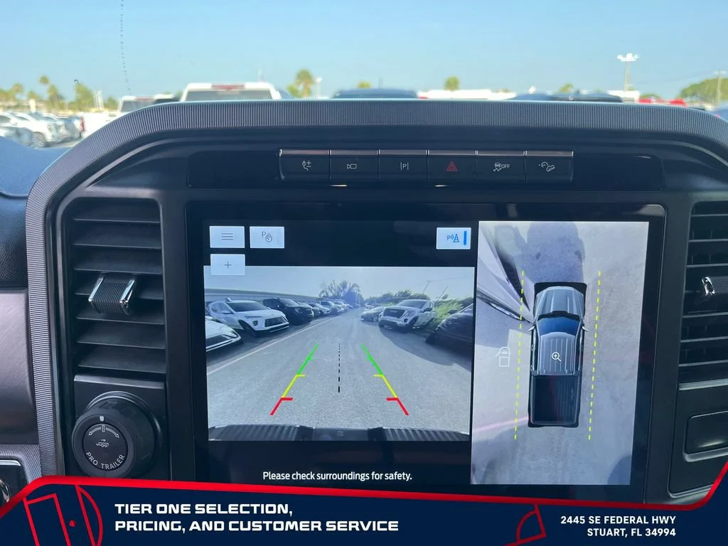 Used 2022  Ford XL image 22