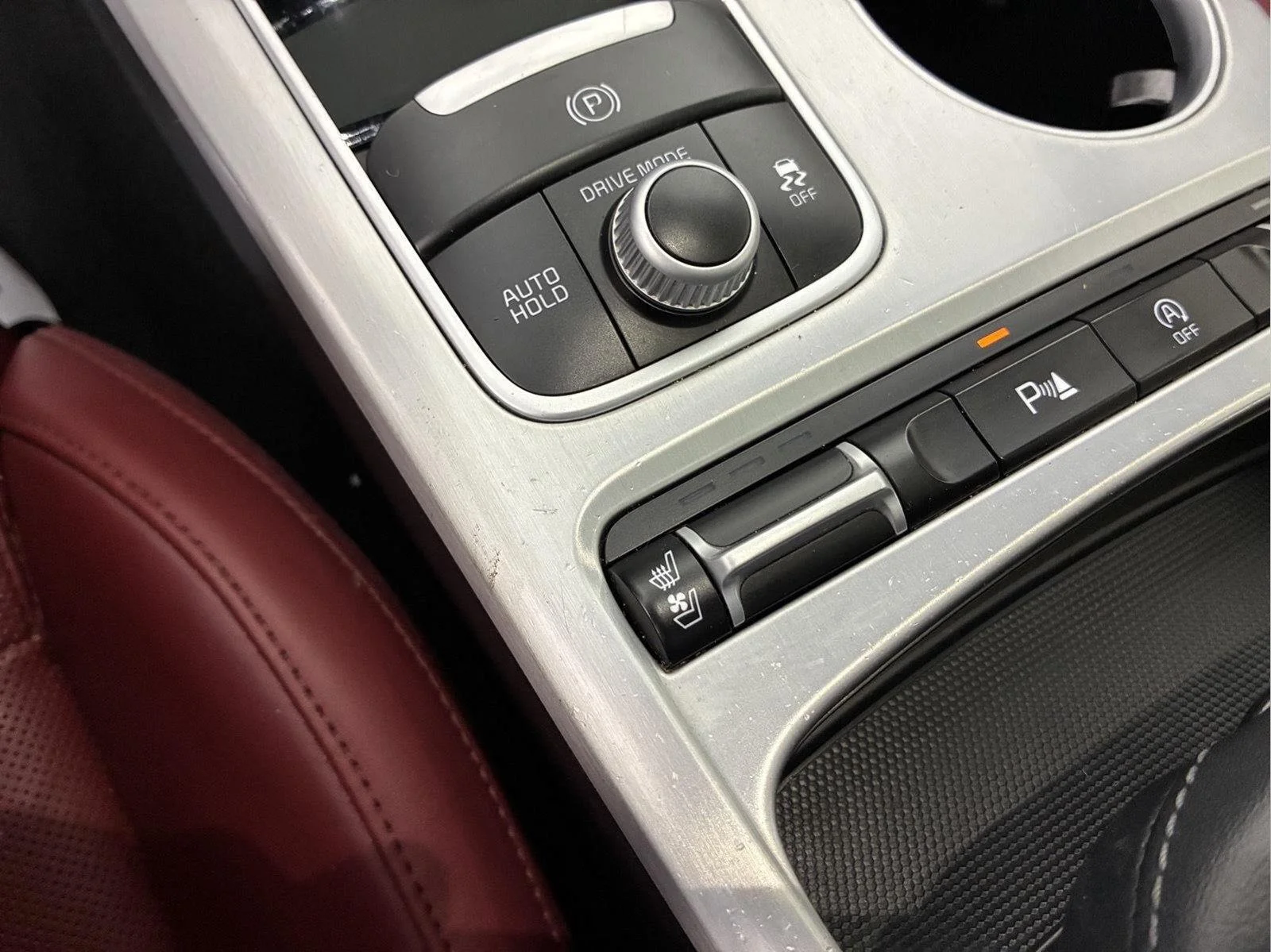 Used 2018 Snow White Pearl Kia GT2 image 36