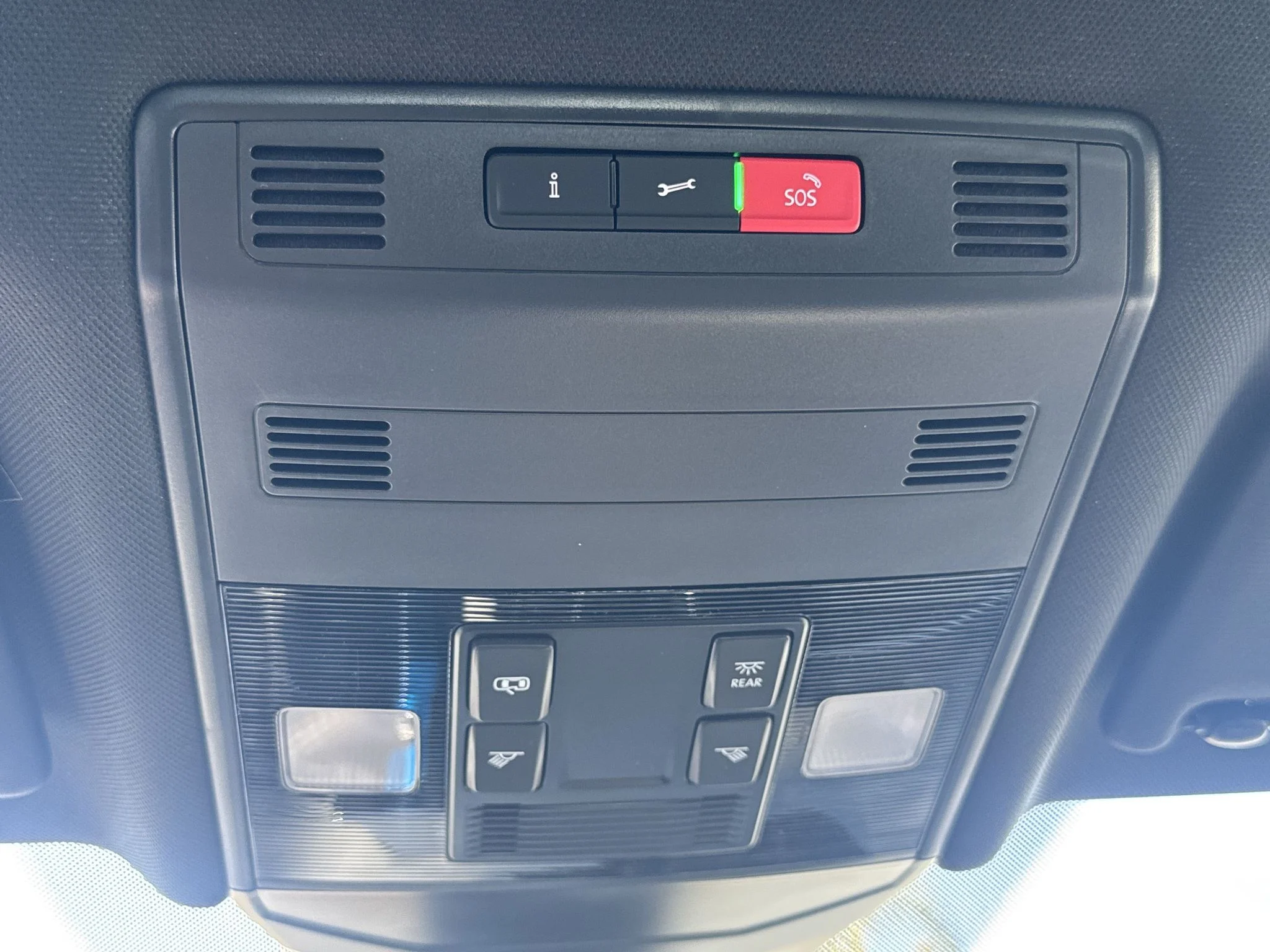 New 2027 Platinum Gray Metallic Volkswagen Sport image 29