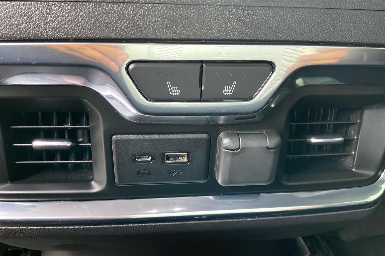 Used 2020 Onyx Black GMC SLT image 31