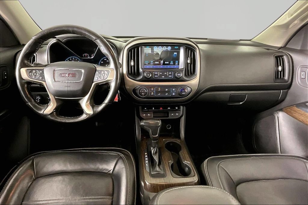 Used 2017 QUICKSILVER METALLIC GMC 4WD Denali image 7