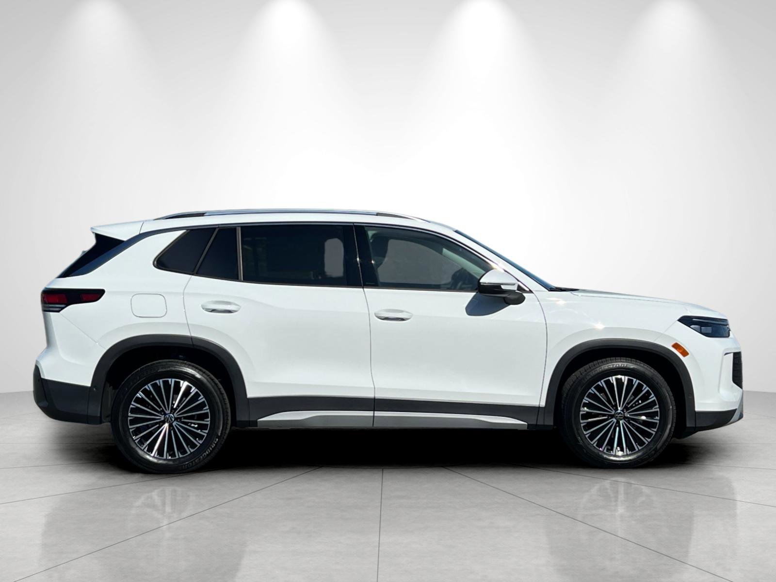 New 2026 Pure White Volkswagen S image 6