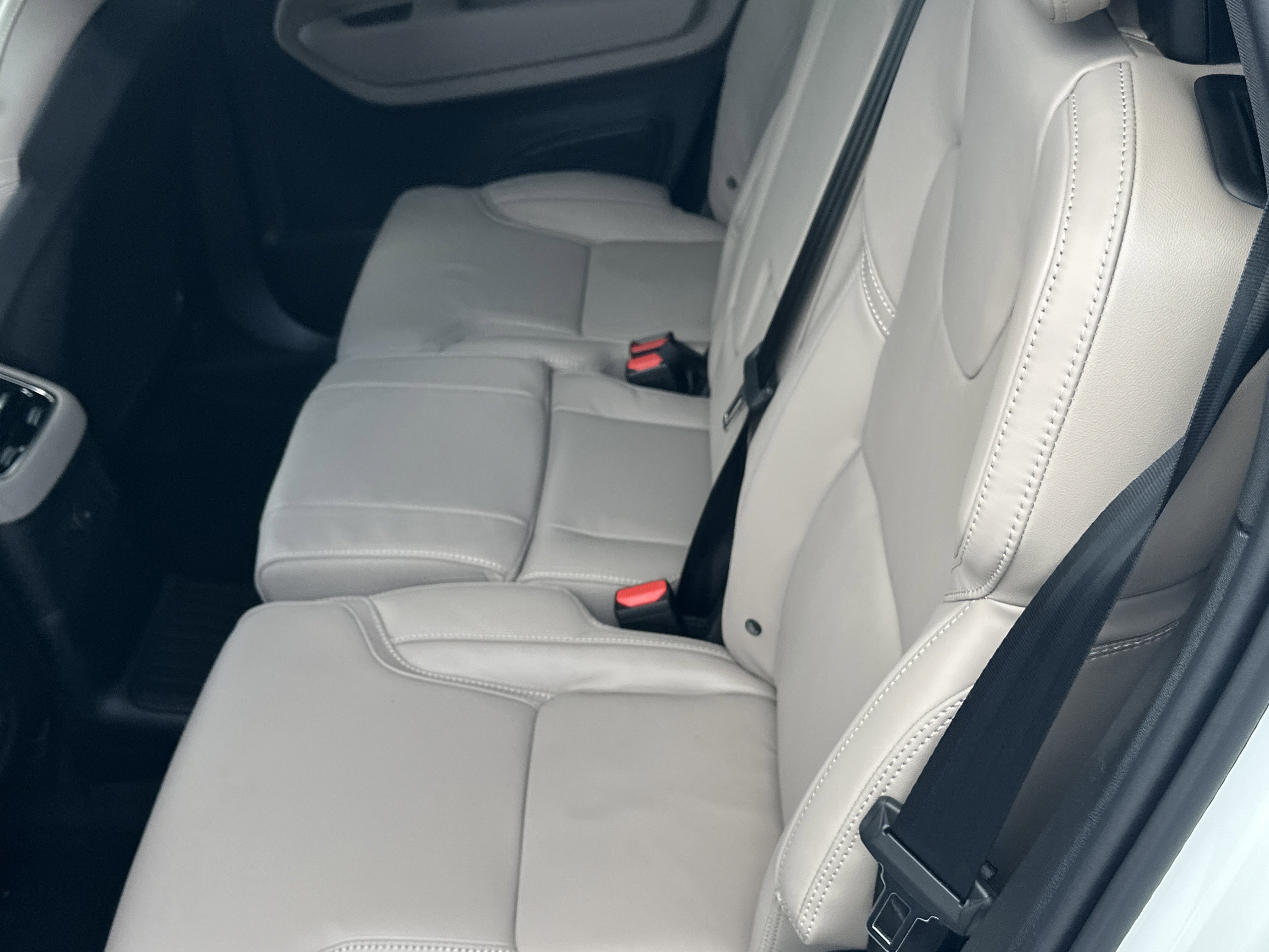 New 2026 Crystal White Volvo Ultra image 14