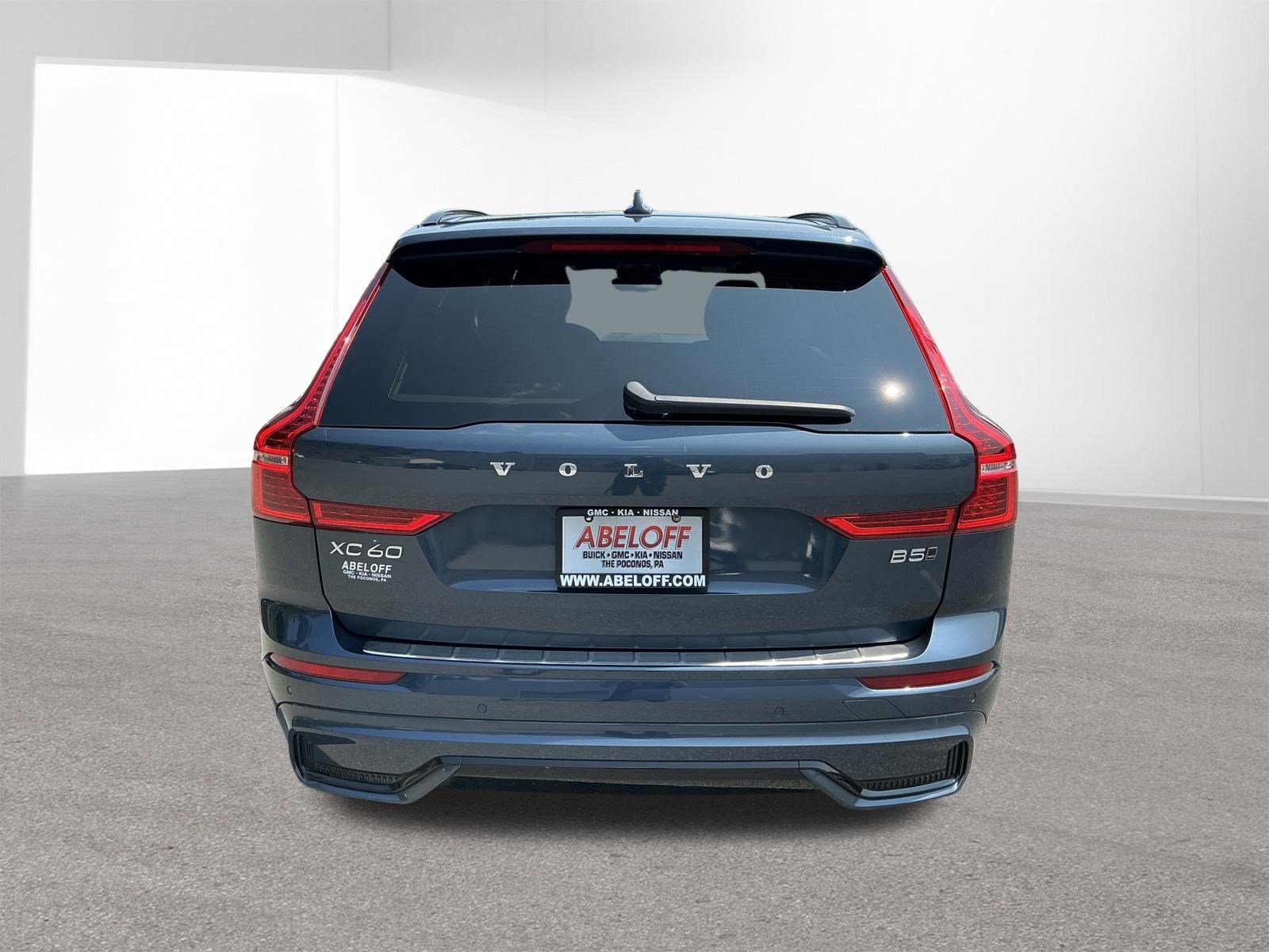 Used 2023 Denim Blue Metallic Volvo Plus Dark Theme image 4