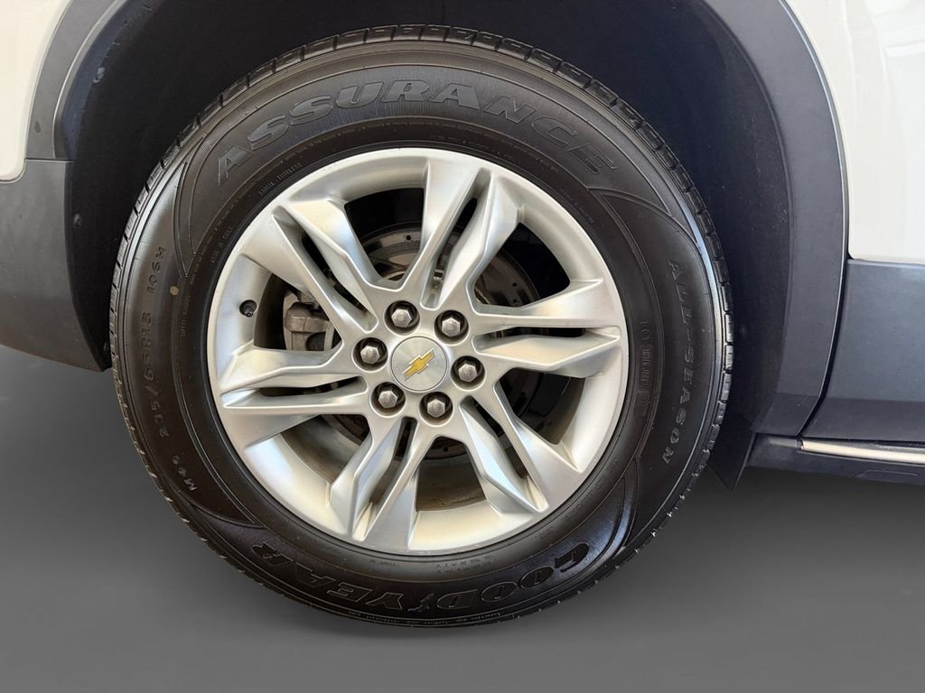 Used 2019 White Chevrolet Base image 11