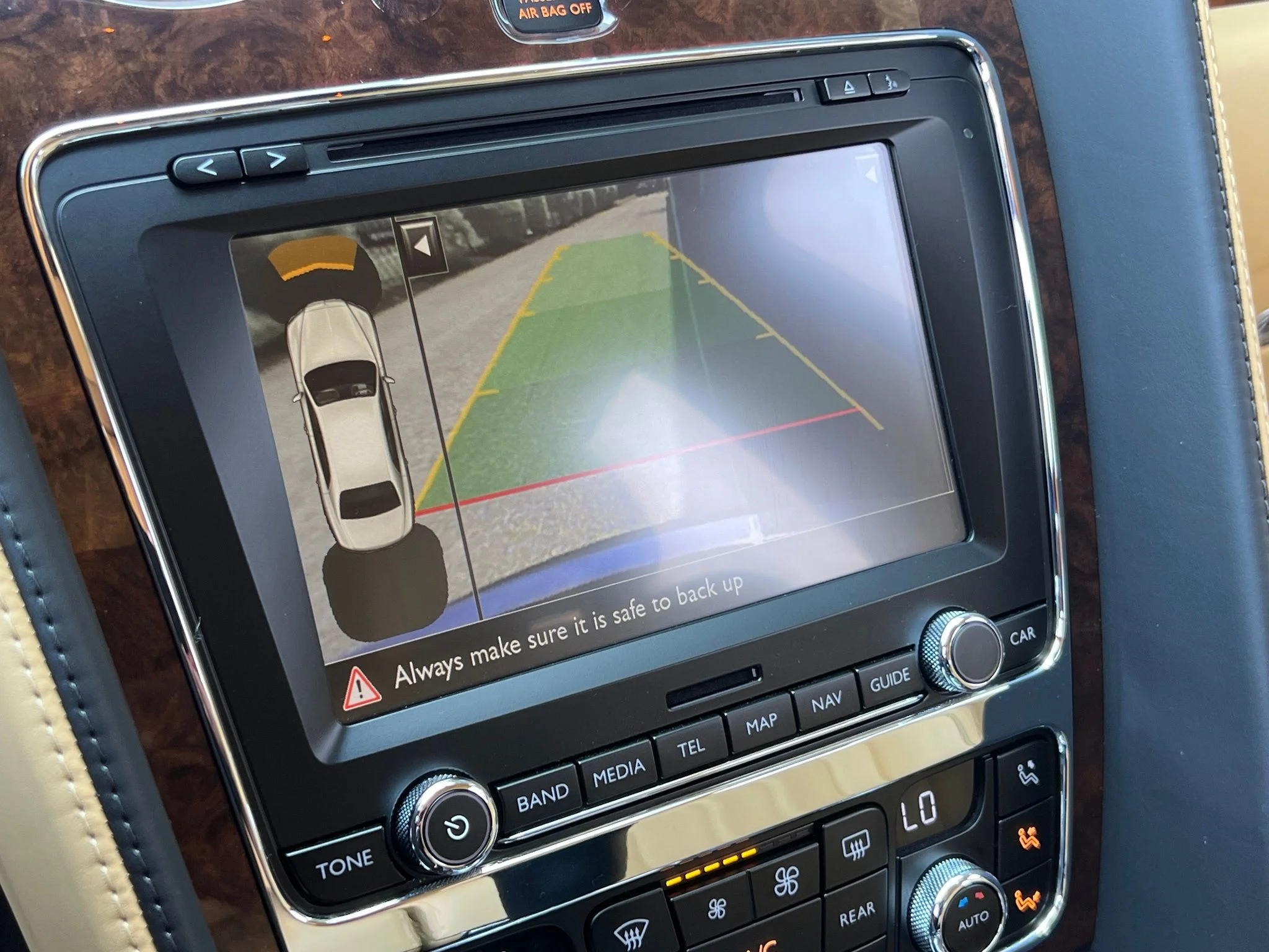 Used 2014 Black Bentley Base image 29