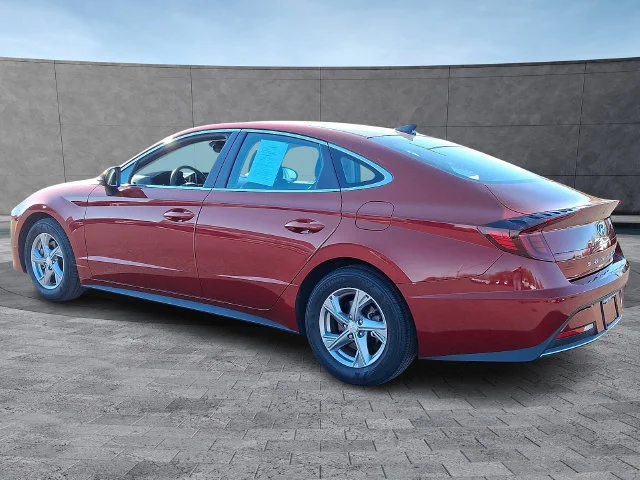 Certified Used 2023 Red Hyundai SE image 4