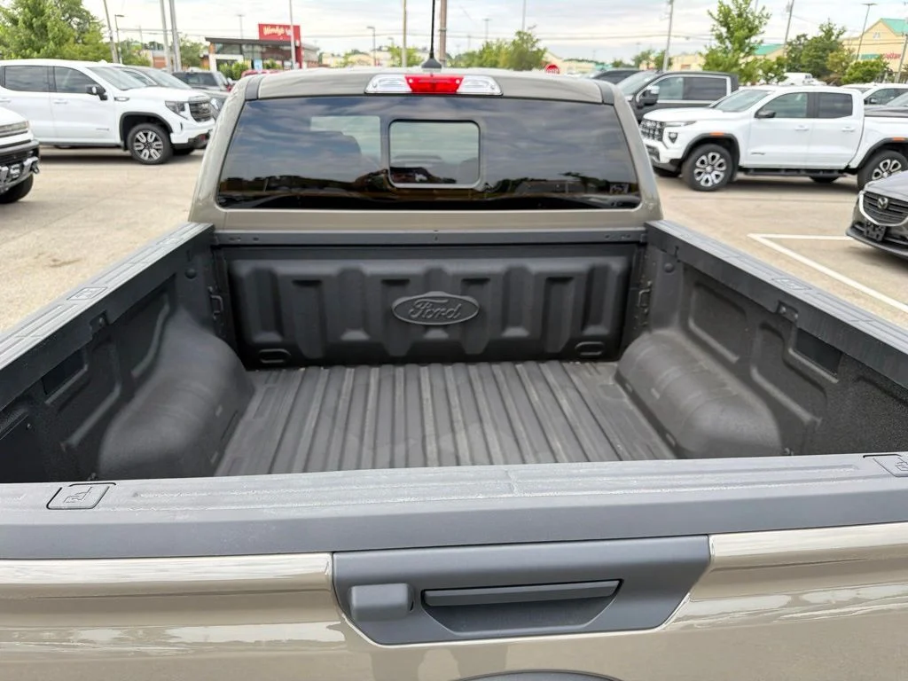Used 2025 Gray Ford Lariat image 7