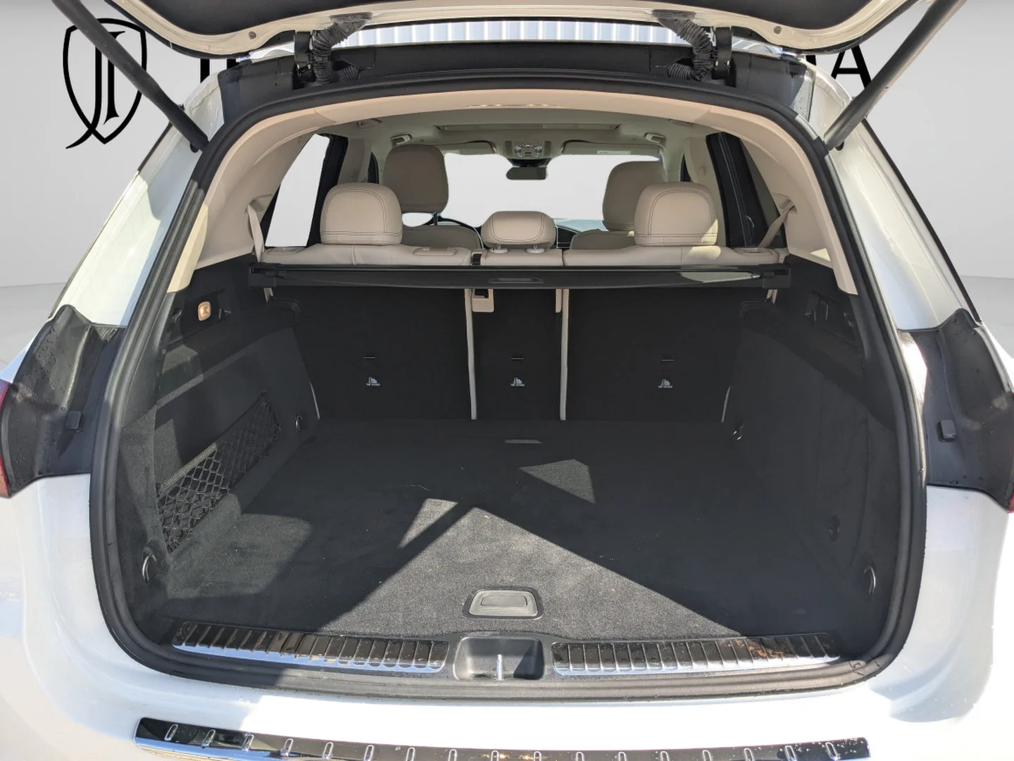 Used 2022 White Mercedes-Benz GLE 350 image 12