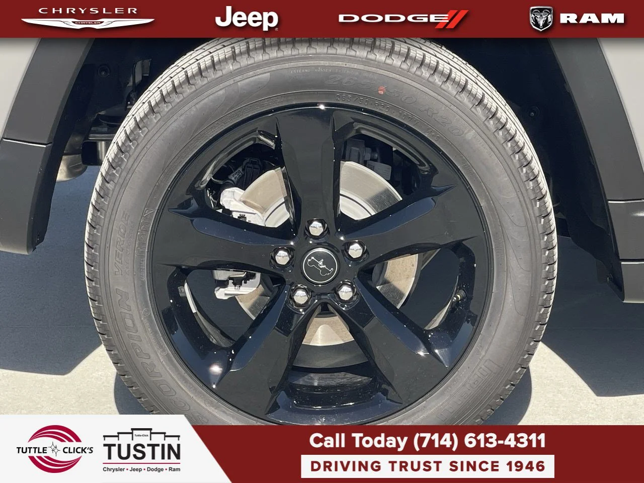 New 2027 Sting-Gray Clear-Coat Paint Jeep Limited image 17