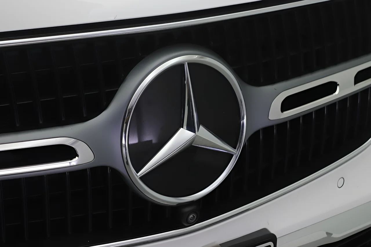 Certified Used 2023 White Mercedes-Benz 300 4MATIC® Exclusive Line image 26