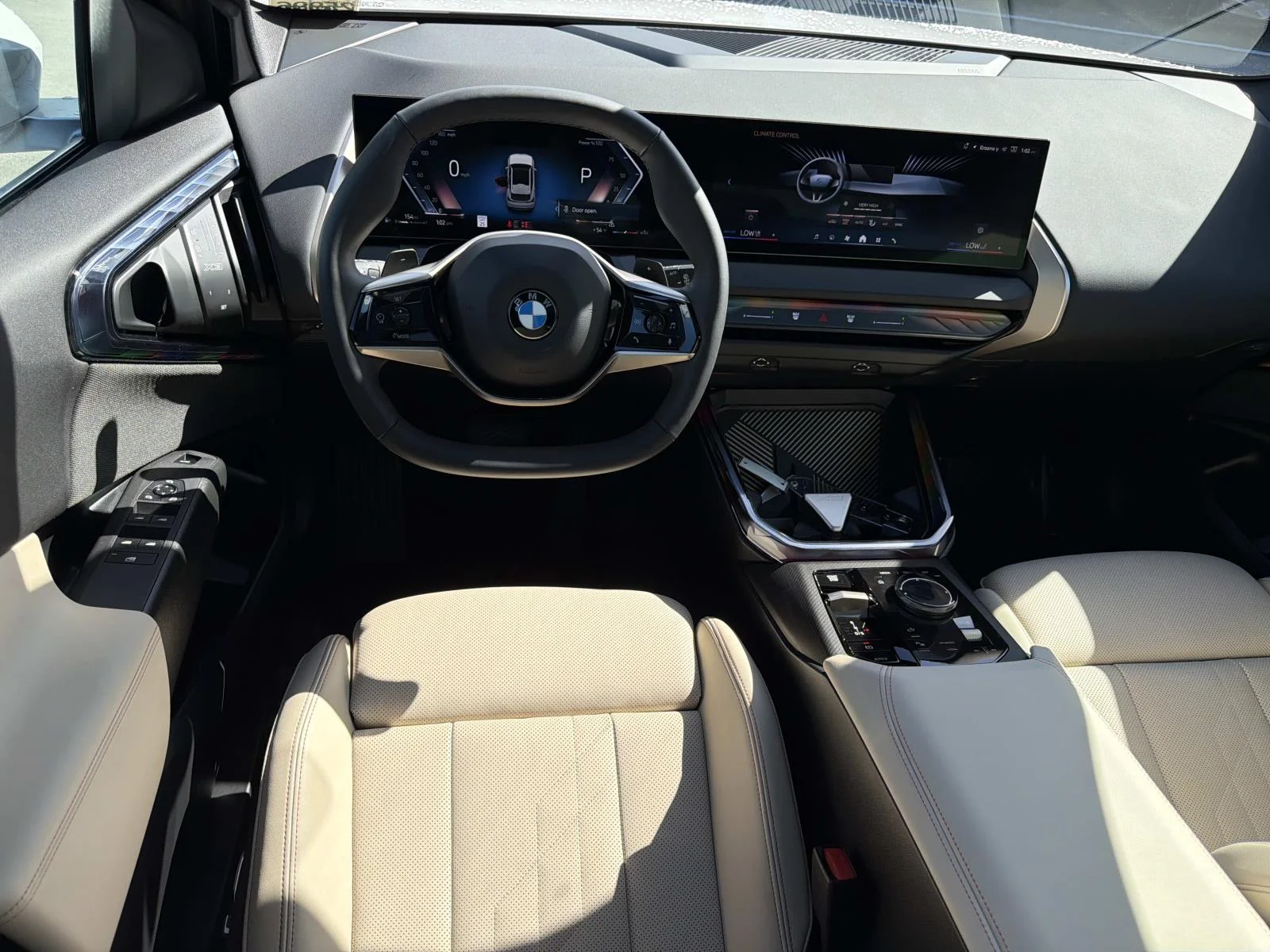 Used 2025 Alpine White BMW 30 xDrive Sports Activity Vehicle image 8
