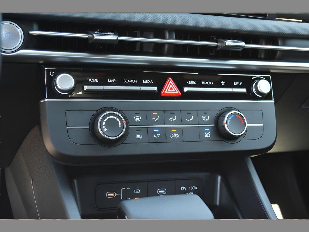 2025 Hyundai Santa Cruz SE - Photo 26