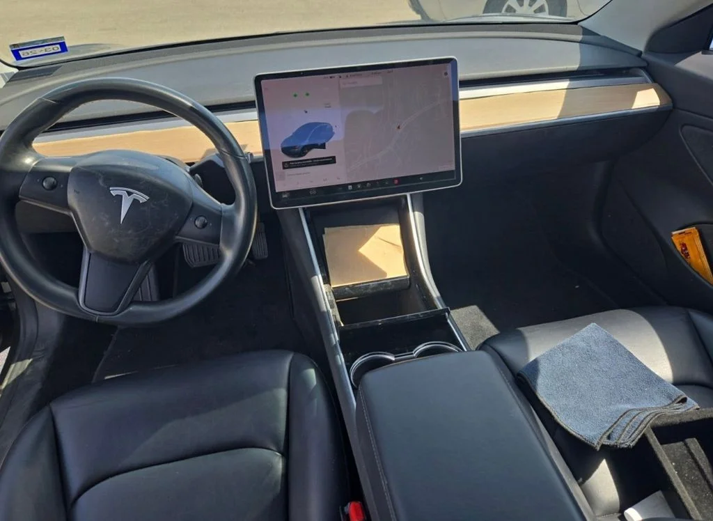 Used 2018 Gray Tesla Long Range image 8