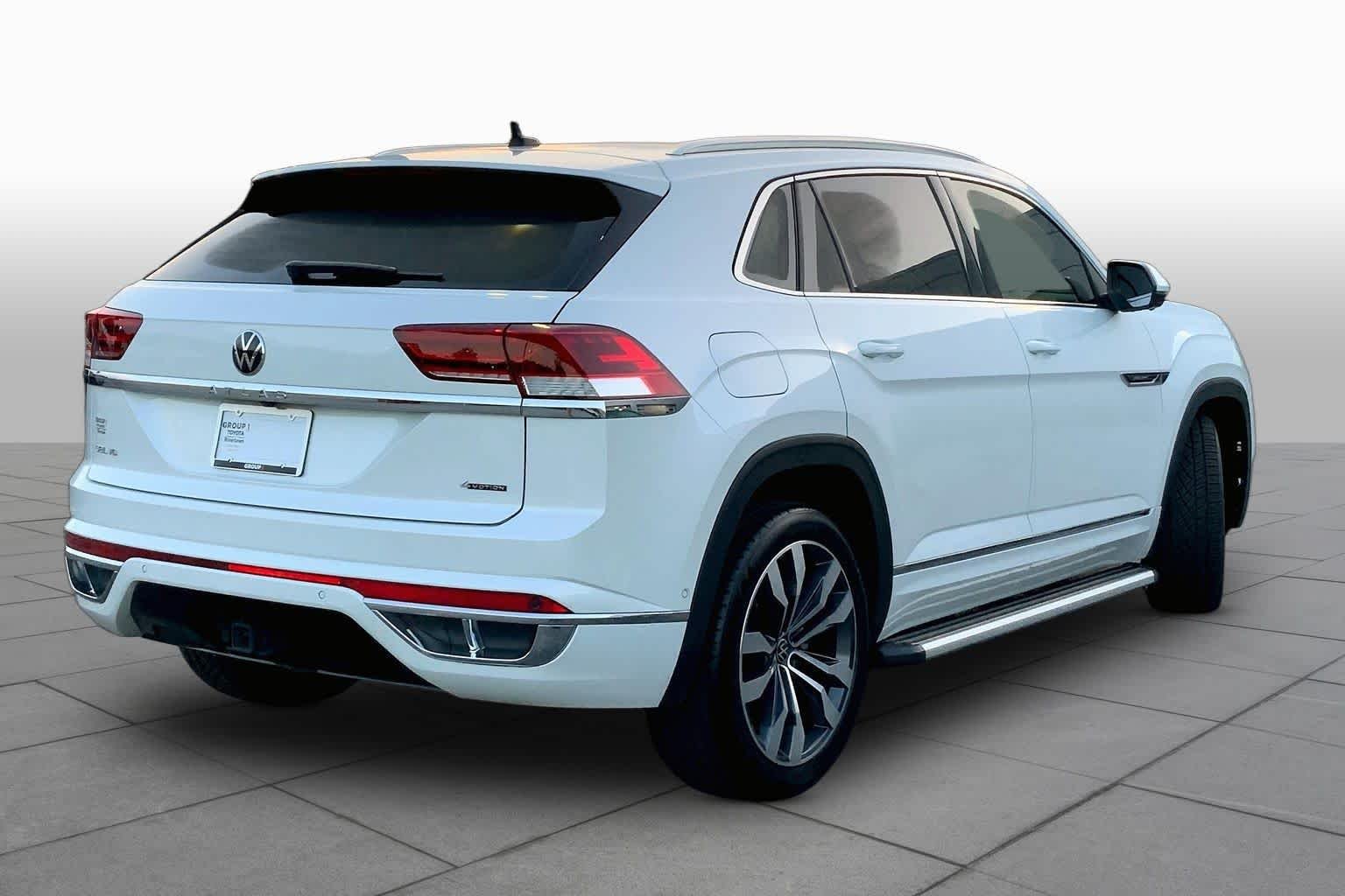Used 2023 Opal White Pearl Volkswagen 3.6L V6 SEL Premium R-Line image 11