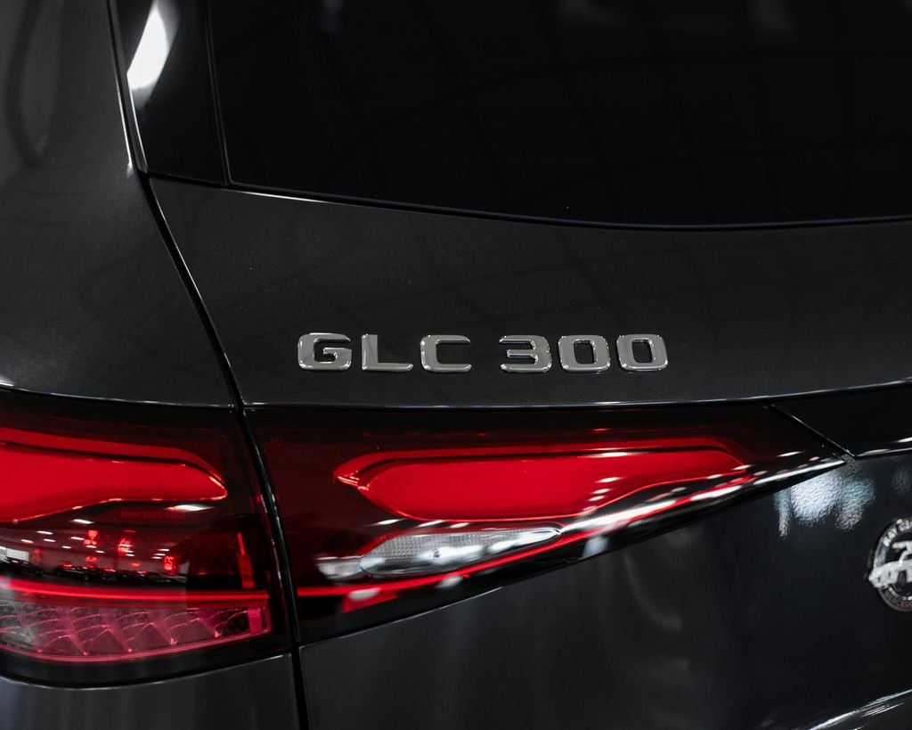 New 2025 Graphite Grey Metallic Mercedes-Benz GLC 300 image 10