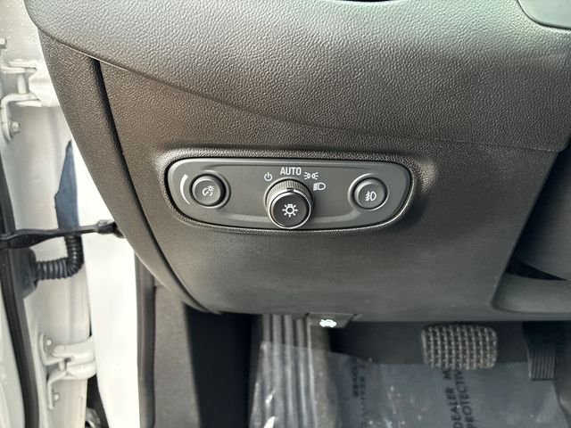 Used 2020 Beige Chevrolet Premier image 22