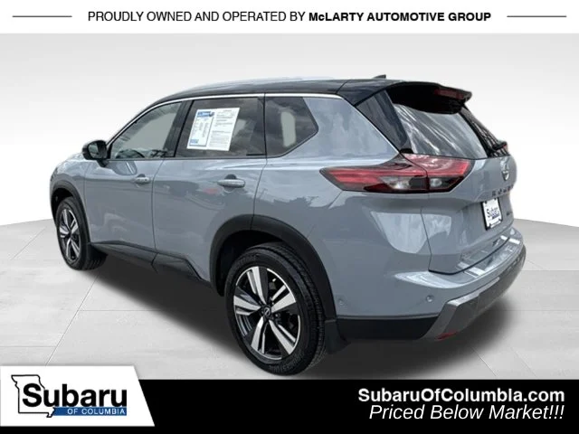 Used 2025 Gray Nissan SL image 7