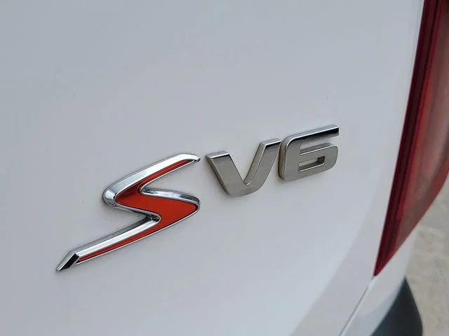 Used 2021 White Kia S image 10