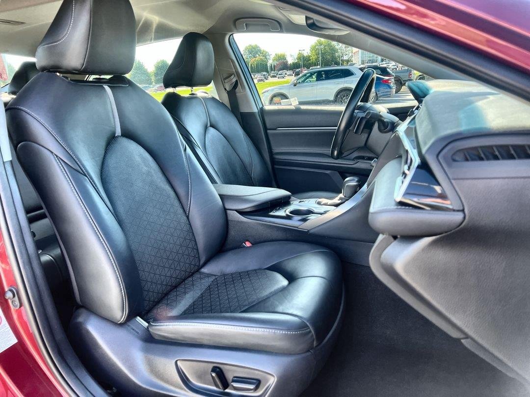 Certified Used 2018 Ruby Flare Pearl Toyota XSE image 21
