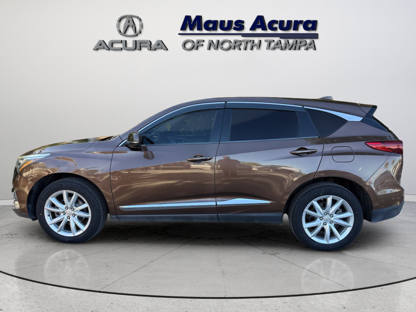 Used 2019 Canyon Bronze Metallic Acura Base image 2