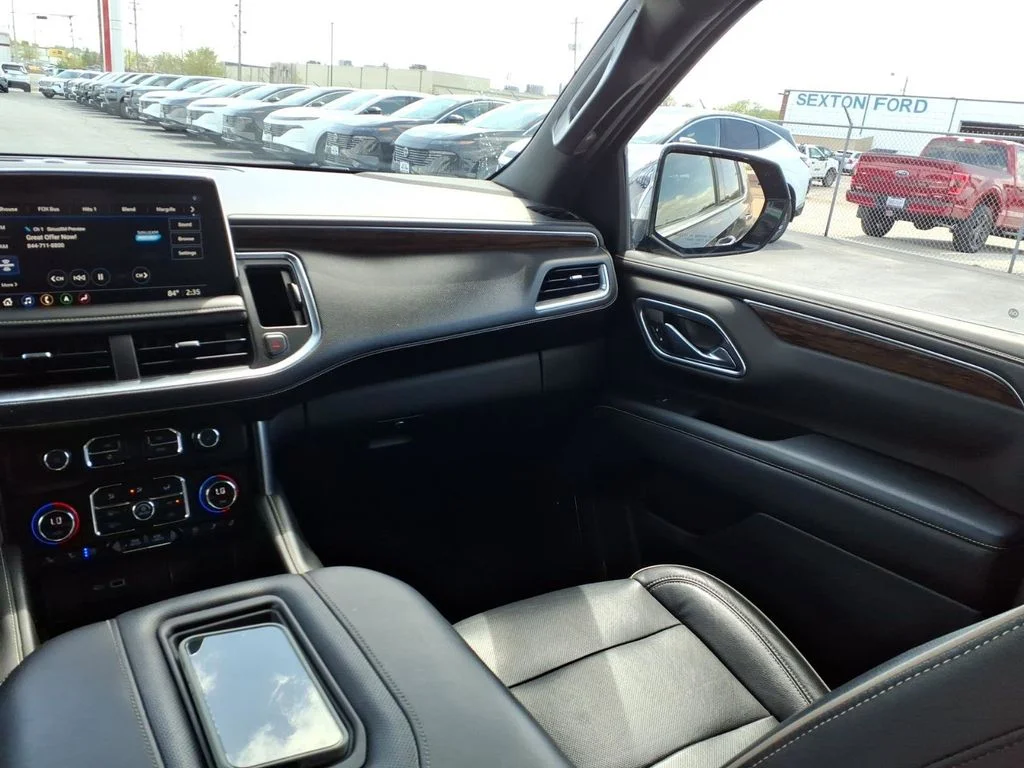 Used 2021 Black Chevrolet Premier image 7