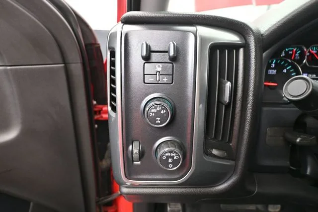 Used 2016 Red Chevrolet LT image 23