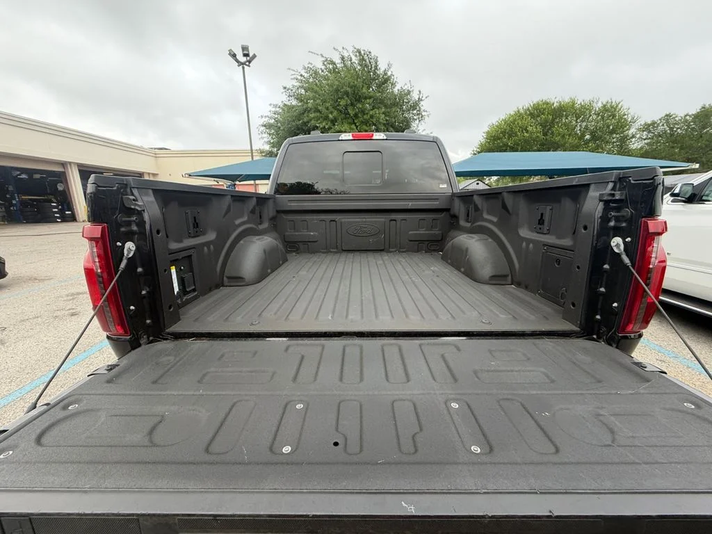 Used 2024 Black Ford XLT image 19