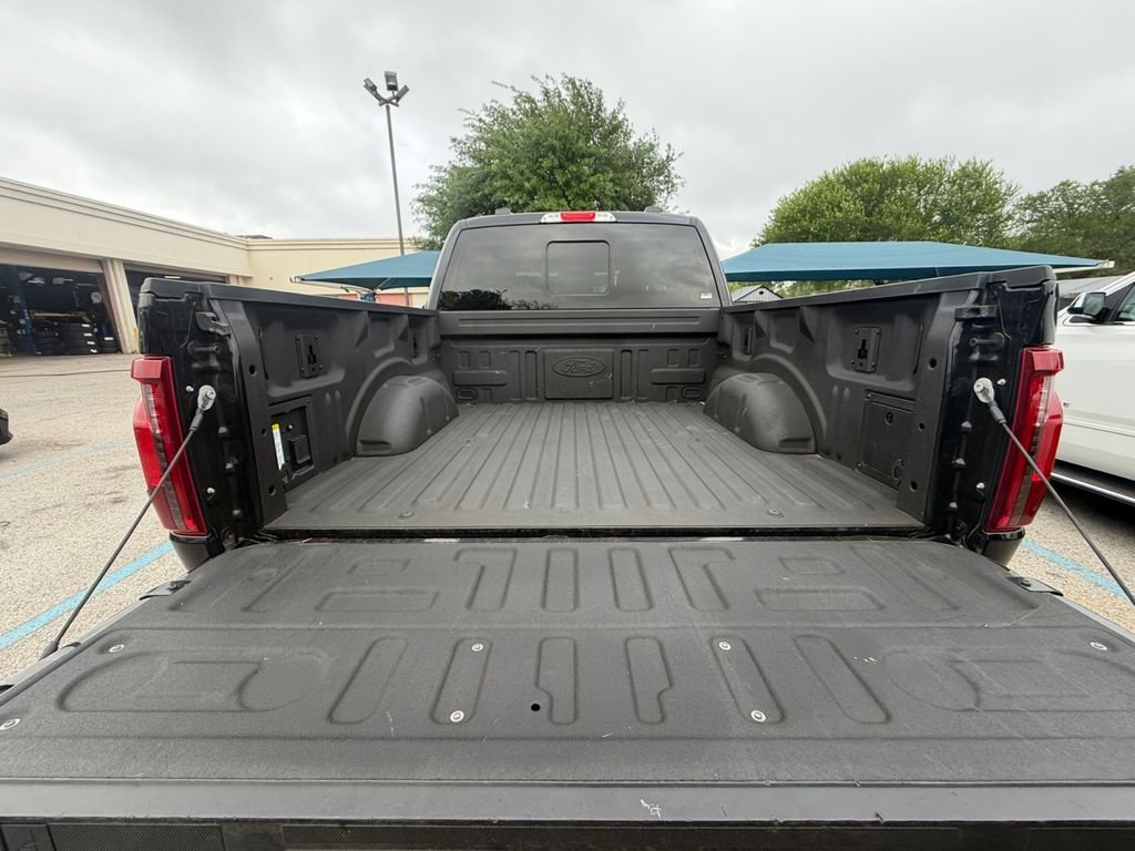 Used 2024 Black Ford XLT image 19
