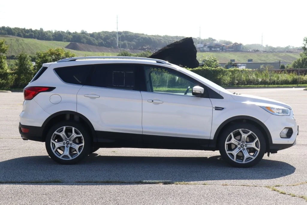 Certified Used 2019 White Platinum Clearcoat Metallic Ford Titanium image 10