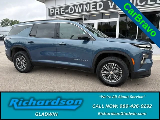 2025 Chevrolet Traverse LT