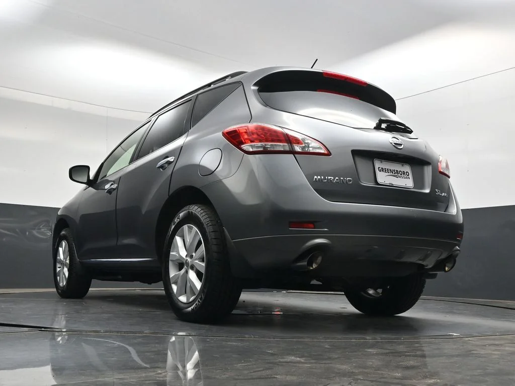 Used 2013 Gray Nissan SL image 42