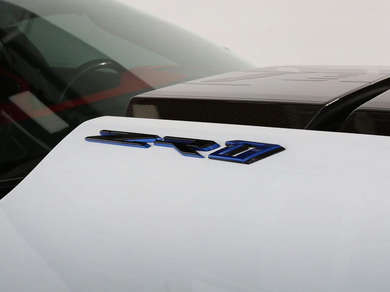 Used 2019 White Chevrolet ZR1 image 18