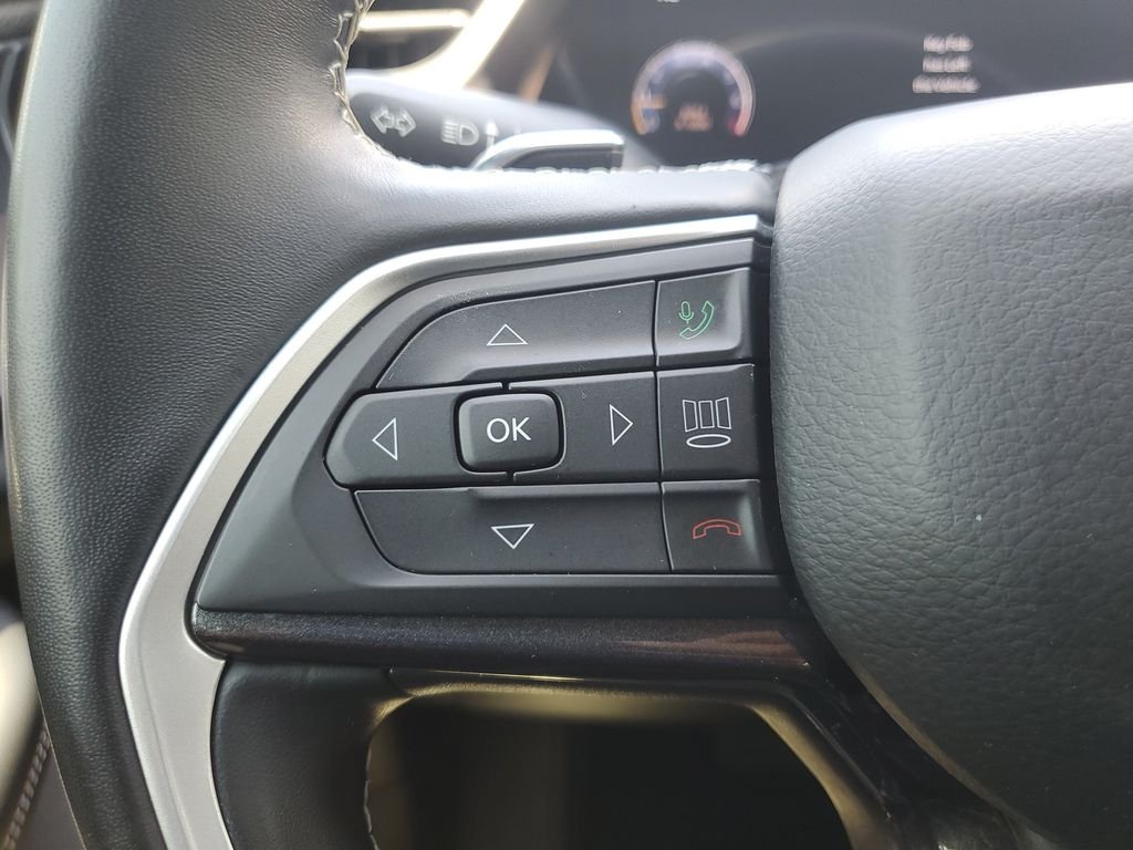 Used 2021 Black Jeep Laredo image 16
