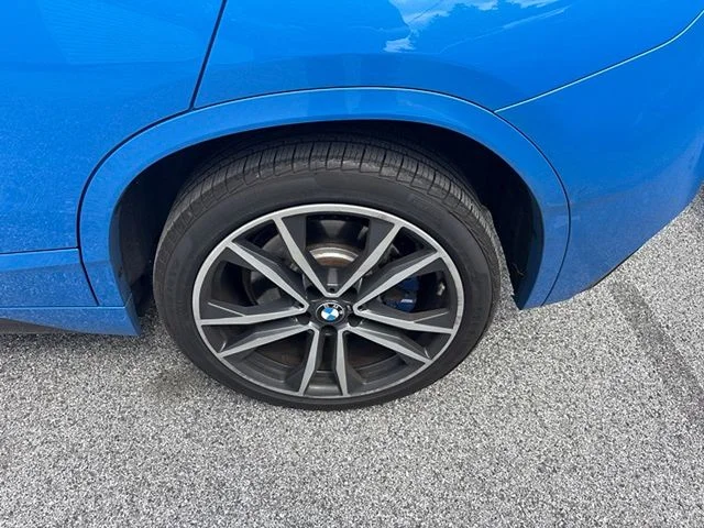 Used 2019 Blue BMW M35i image 14