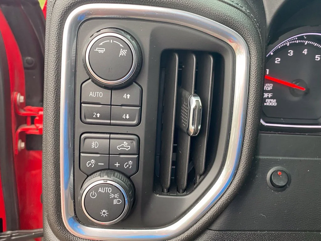 Used 2019 Red Chevrolet LT Trail Boss image 25
