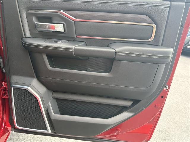 New 2026 Molten Red Pearl-Coat Exterior Paint RAM LARAMIE image 45