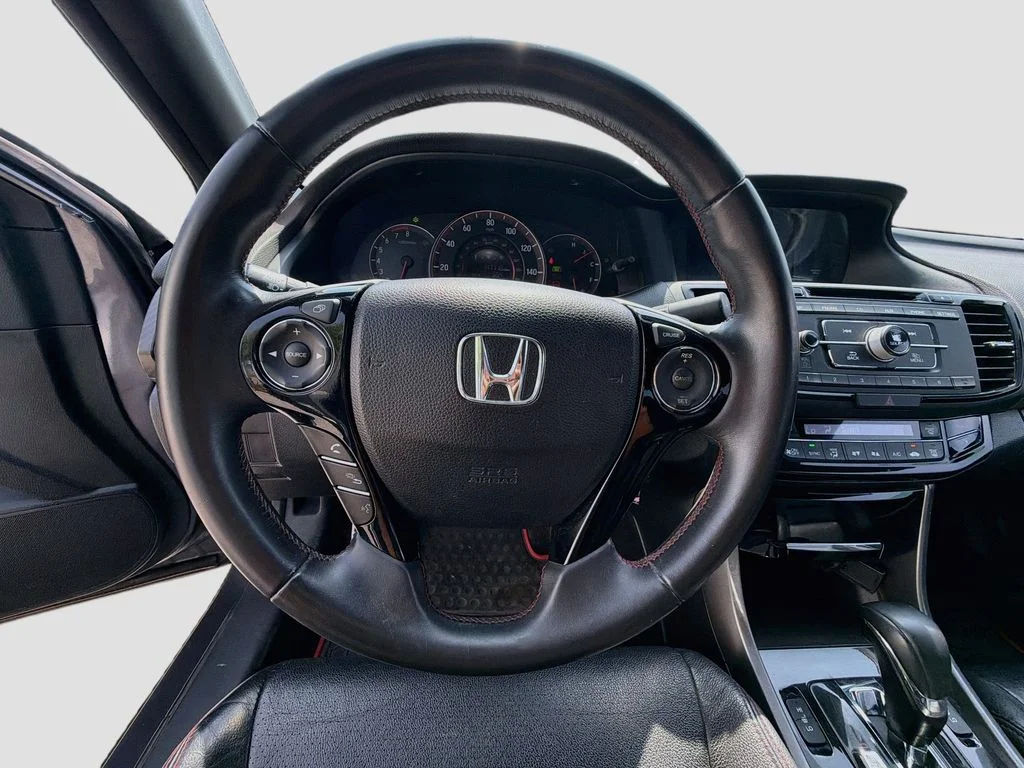 Used 2017 Modern Steel Metallic Honda Sport Special Edition image 11