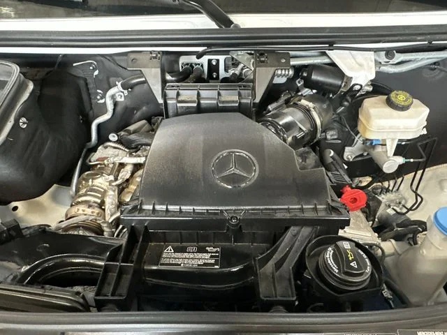 Used 2025 White Mercedes-Benz Cargo 170 WB image 18